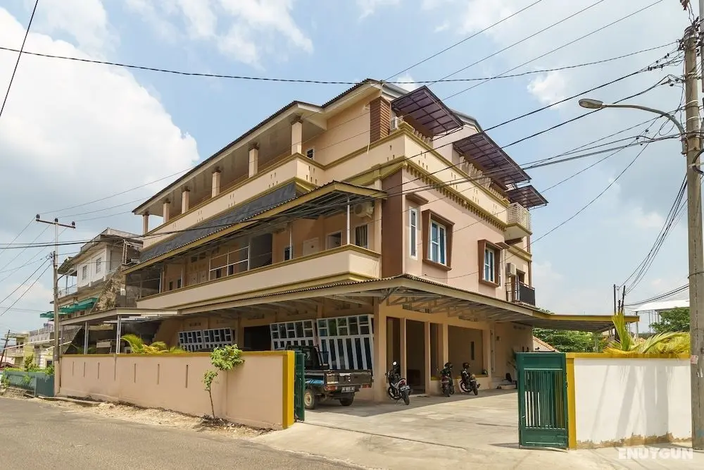 RedDoorz Syariah near Simpang Sekip Palembang - Dış Mekan