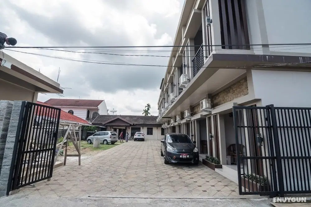 RedDoorz Syariah near Tugu Juang Jambi - Dış Mekan
