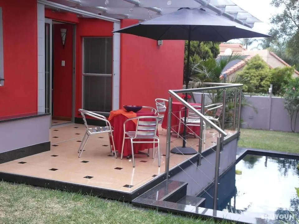 Redsquare Home - Öne Çıkan Resim