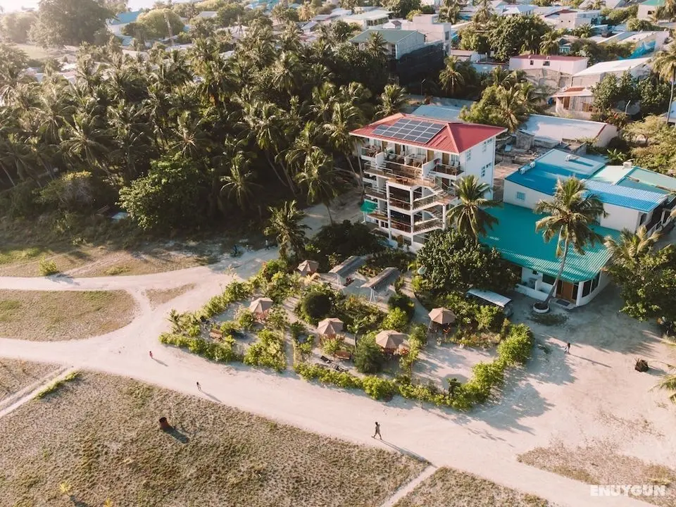 Reef Edge Thulusdhoo - Öne Çıkan Resim
