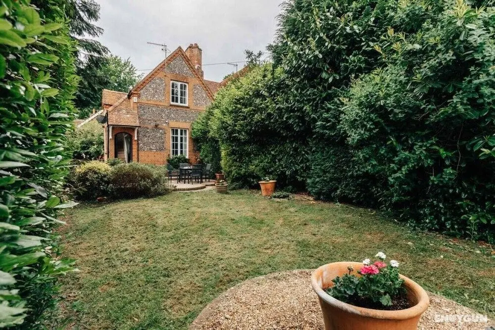 Regatta Cottage - Centrally Located Free Parking - Oda