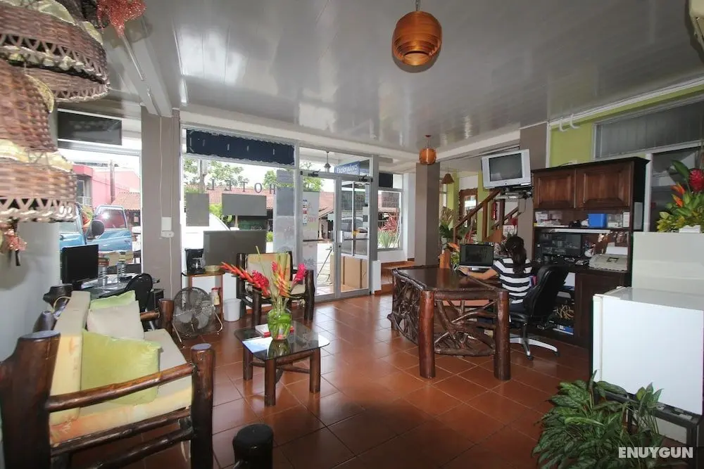 Regina Hotel - Öne Çıkan Resim