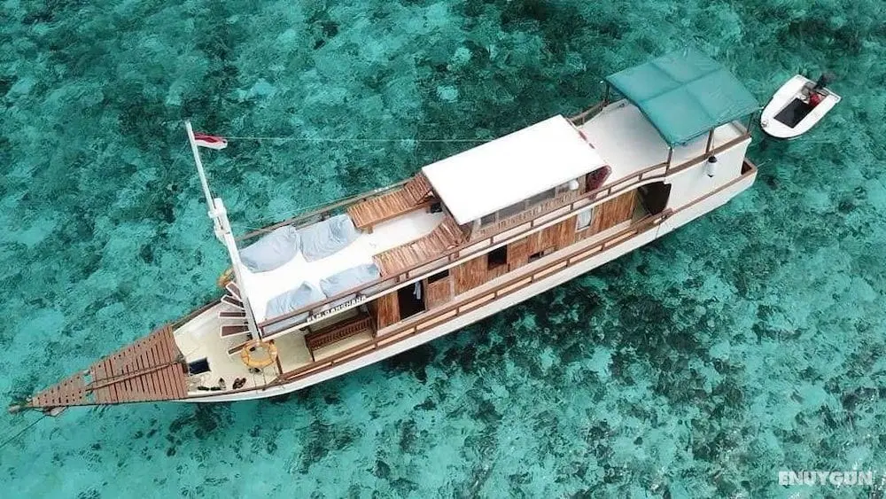 Regina Liveaboard - Öne Çıkan Resim