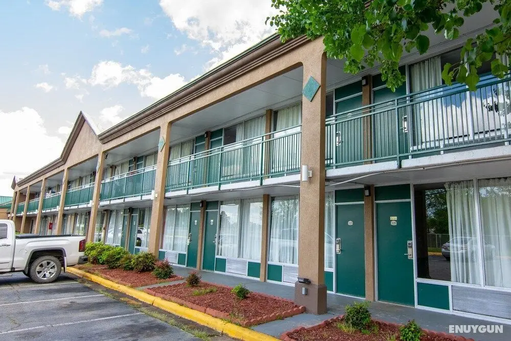 Reidsville Inn & Suites - Dış Mekan