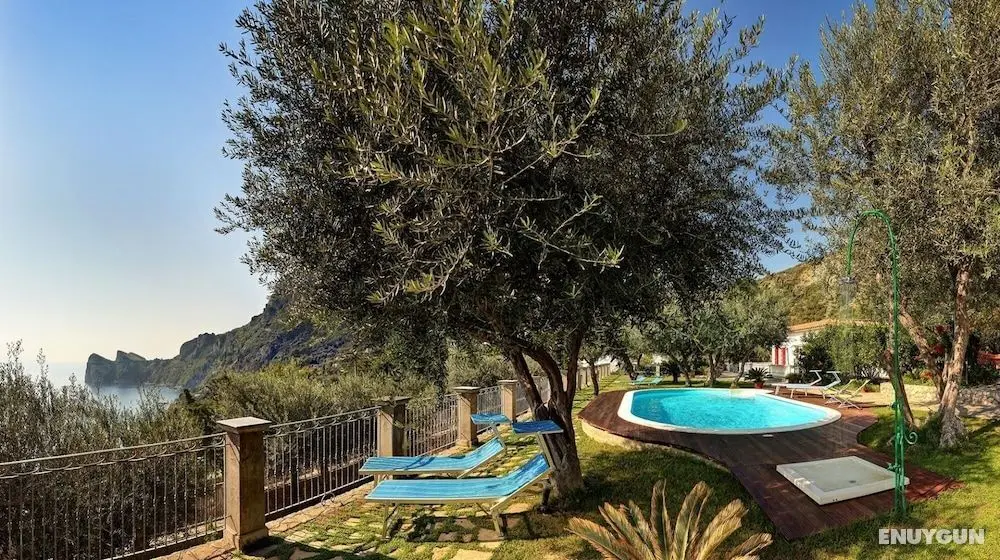 Relais Mamma Mia Stunning Villa With Garden Pool and sea Views at 5 Mins From the sea - Oda