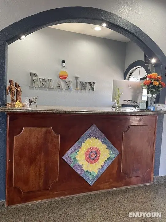 Relax Inn - Lobi