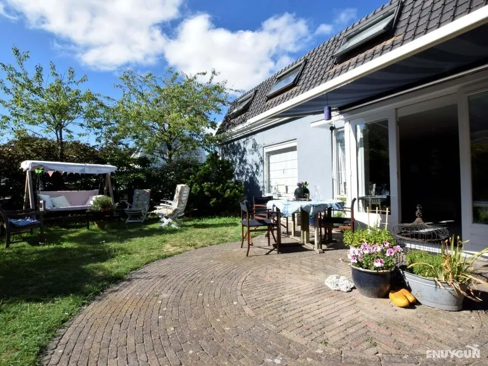 Relax in Your Holiday Home With Sauna, Near the Beach of Noordwijk - Öne Çıkan Resim