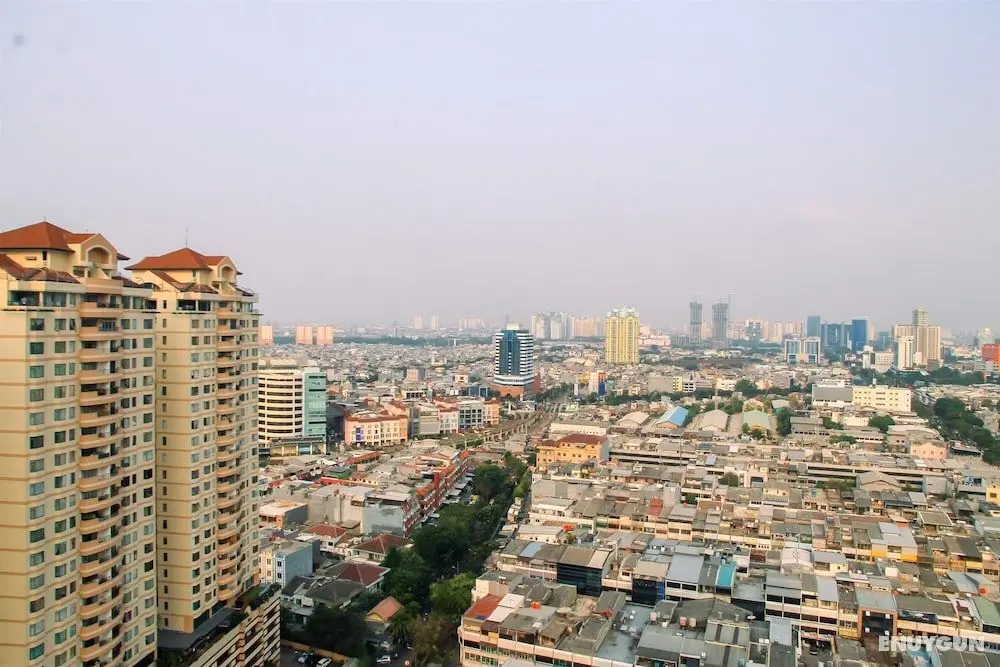 Relaxing Studio Apartment at Mangga Dua Residence - Oda Manzaraları
