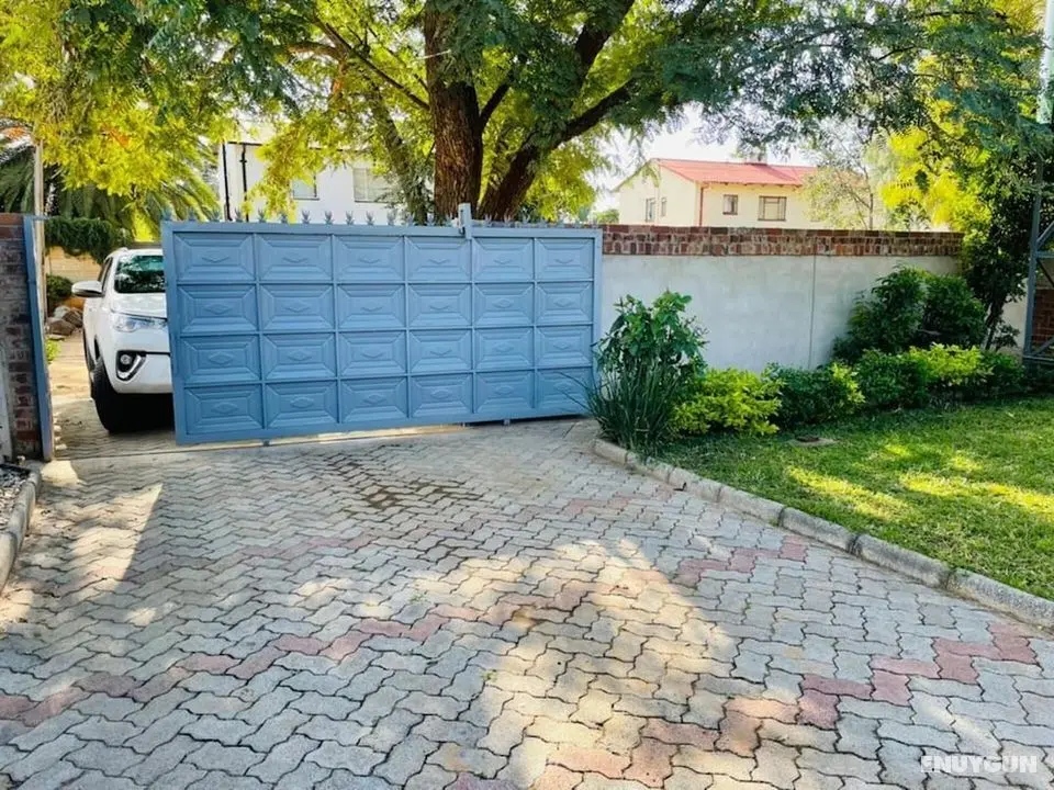 Remarkable 2-bed House in Bulawayo - Dış Mekan
