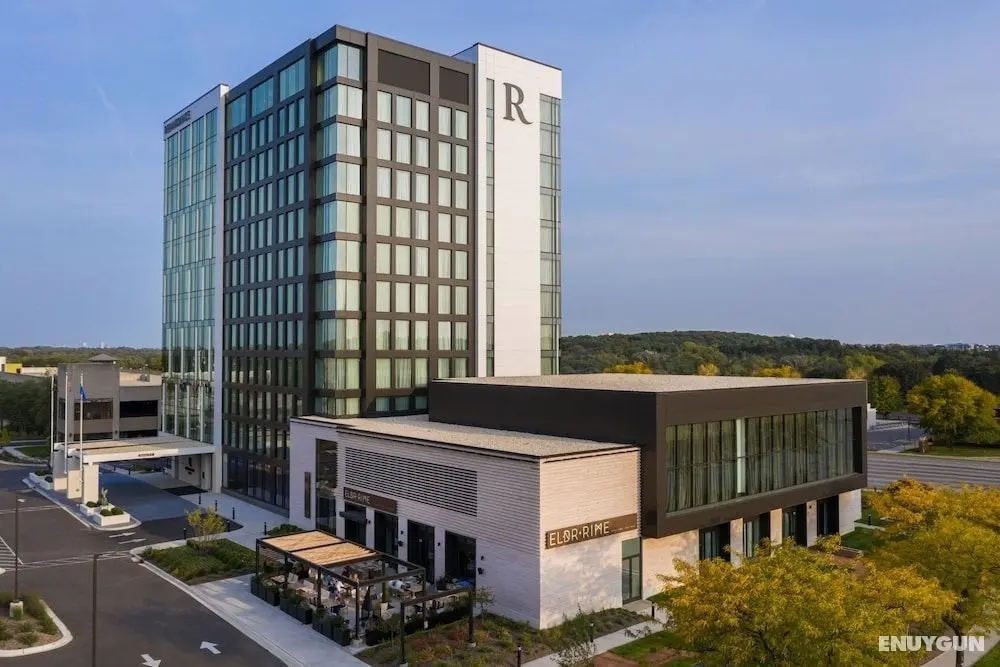 Renaissance Milwaukee West Hotel - Dış Mekan