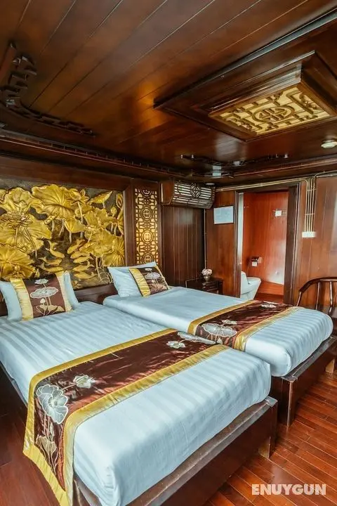Renea Cruises Halong - Öne Çıkan Resim