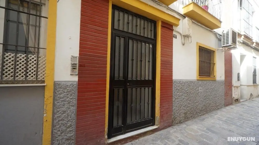 RentalSevilla Apartamento recién reformado en el Gran Poder - Dış Mekan