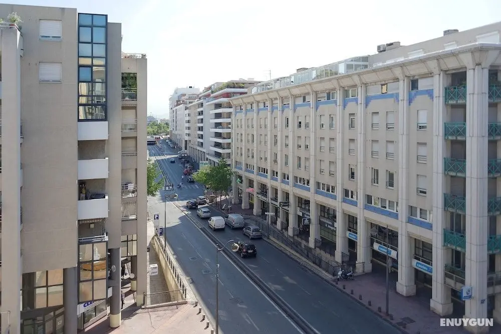 Residhotel Grand Prado - Konum Öne Çıkanlar