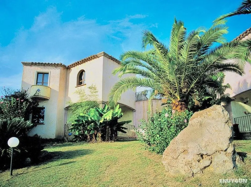 Residence con piscina a 250 mt dal mare - Dış Mekan