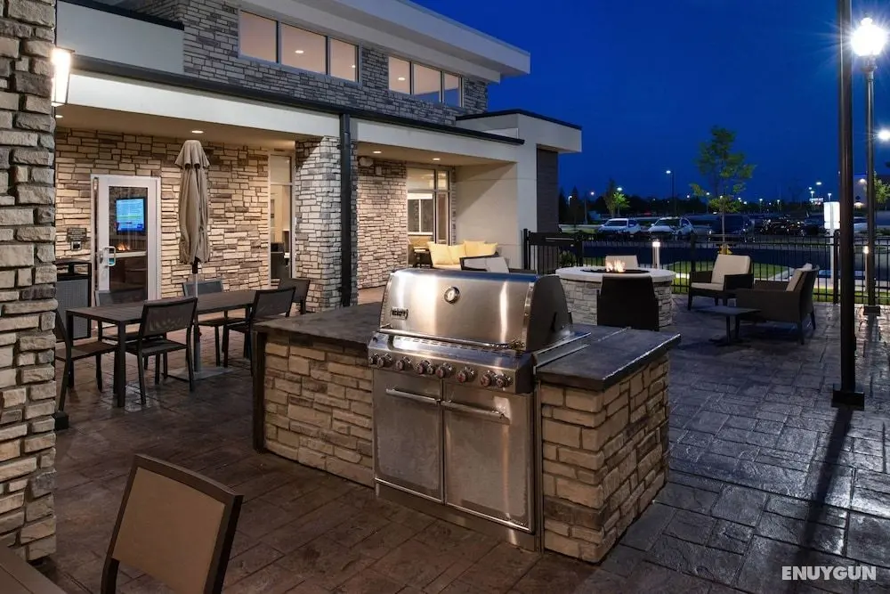 Residence Inn by Marriott St. Louis Chesterfield - Dış Mekanlar