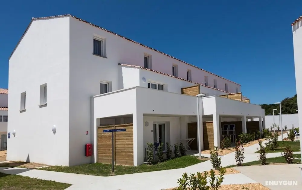 Résidence Prestige Odalys Le Domaine des Pins - Dış Mekan