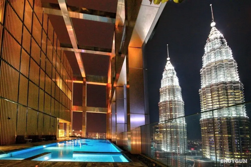 The Residences KLCC - Luxury Suites - Havuz