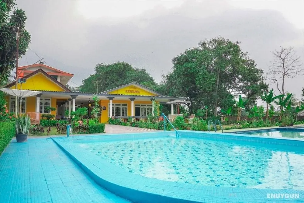 Residences by RedDoorz near Taman Safari - Öne Çıkan Resim