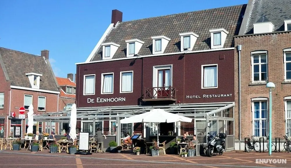 Hotel Restaurant De Eenhoorn - Dış Mekanlar