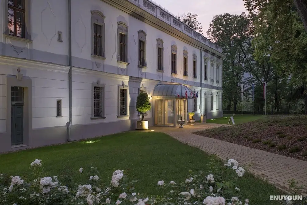 Hotel & Restaurant Gino Park Palace - Dış Mekan