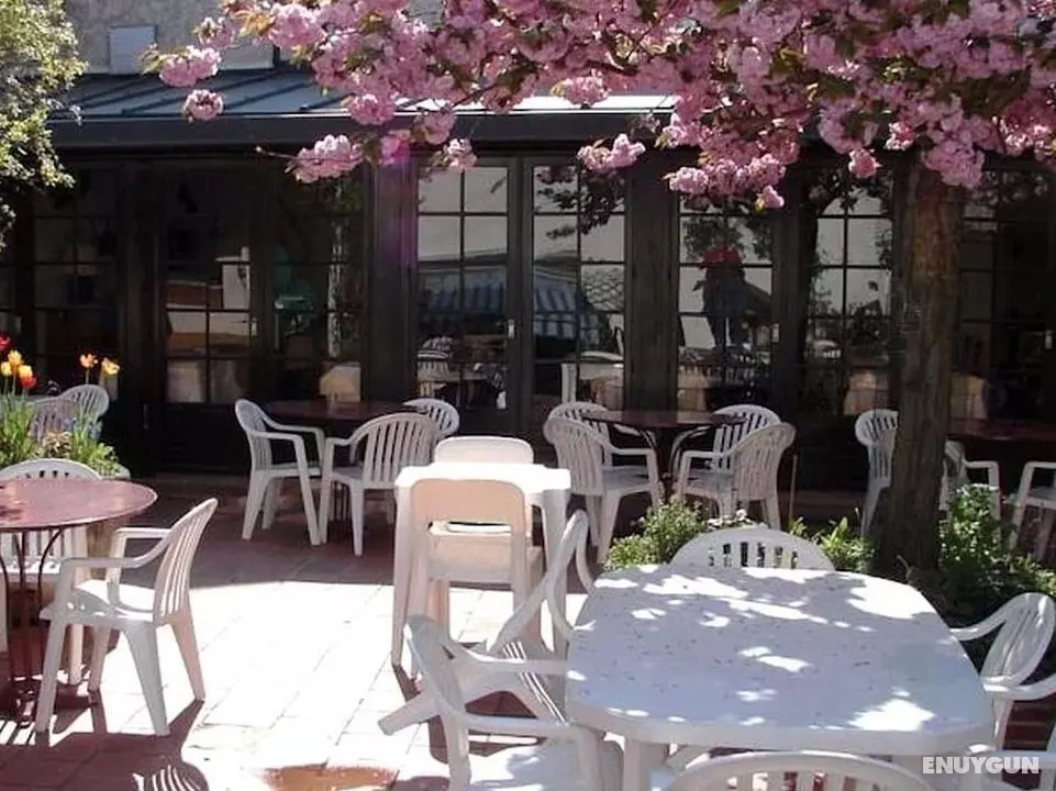 Hotel restaurant Le Seignelay - Öne Çıkan Resim