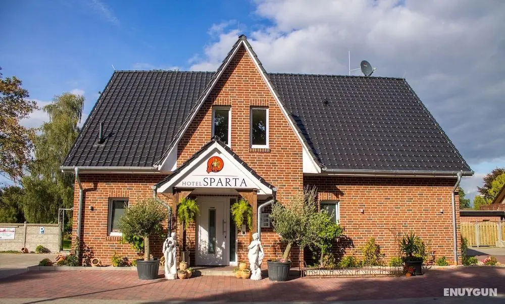 Hotel & Restaurant Sparta - Dış Mekan