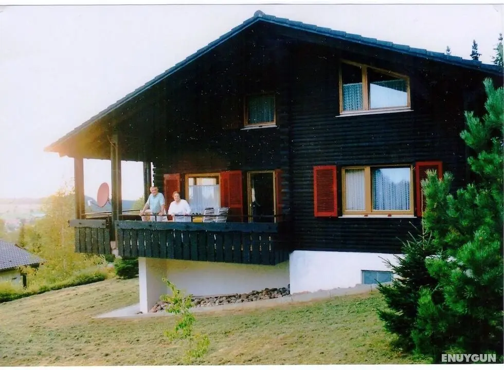 Restful Holiday Home in Deilingen With Terrace, Garden & Views - Öne Çıkan Resim