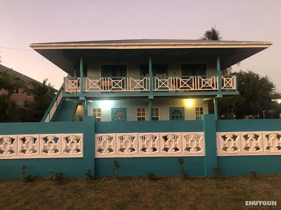 Restorations Tobago - Öne Çıkan Resim