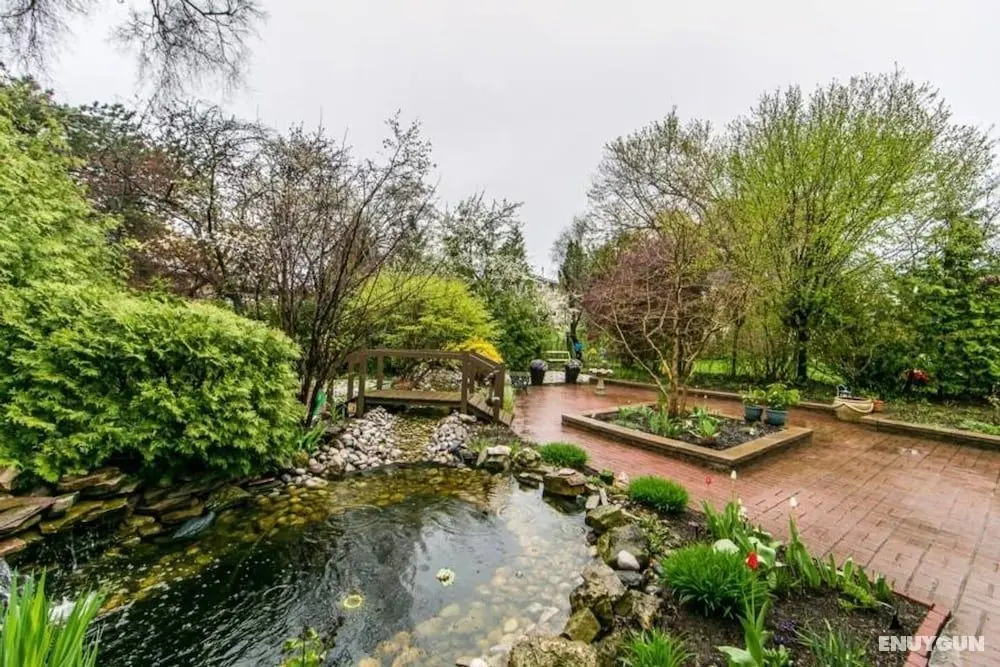Retreat to a Beautiful Suite in Toronto - Öne Çıkan Resim