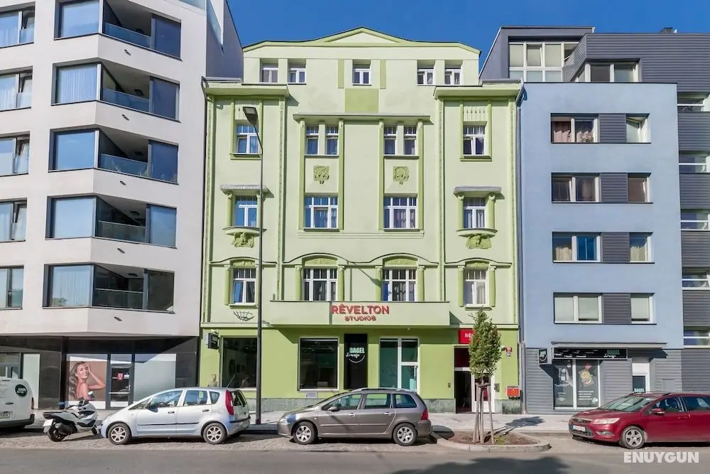 Revelton Studios Prague - Dış Mekan