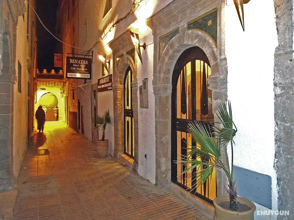 Riad Benatar - Genel