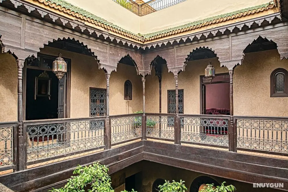 Riad Khol - Öne Çıkan Resim