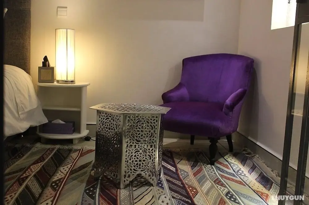 Riad La Sarrazine - Öne Çıkan Resim