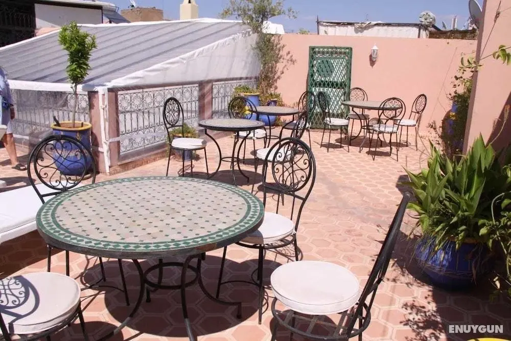 Riad Porte Des 5 Jardins - Oda Düzeni