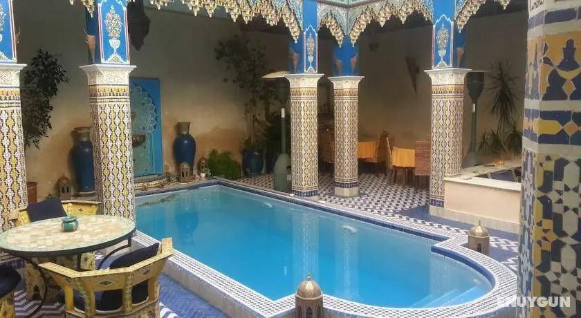 Riad Puchka - Genel