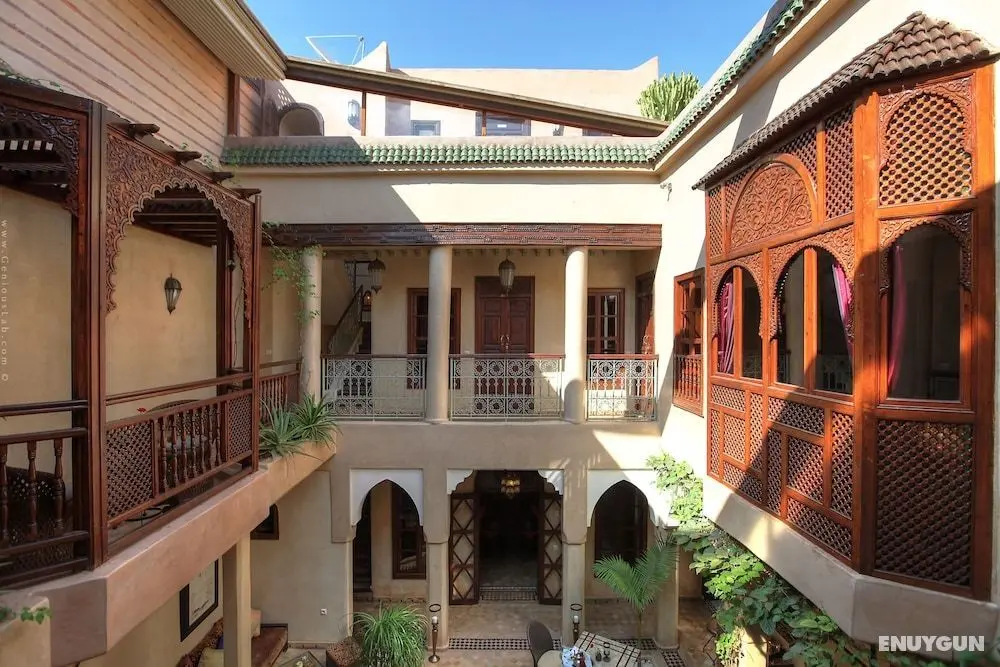 Riad Zayane - Dış Mekanlar
