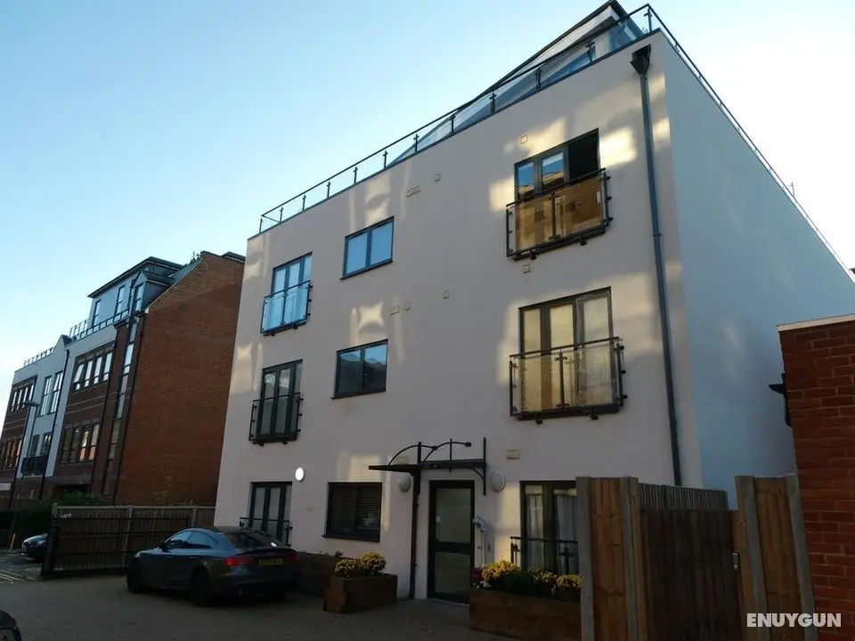 Riis Apartments Camberley - Dış Mekan