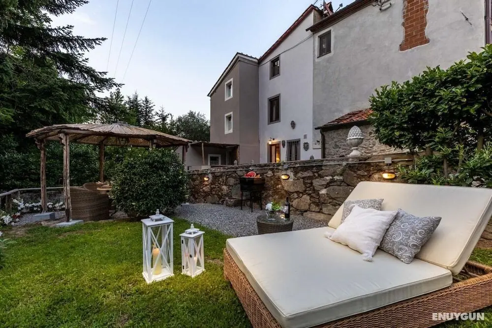 RIO Delle Fate a Fairytale Home Along the Stream in Vorno Lucca - Oda