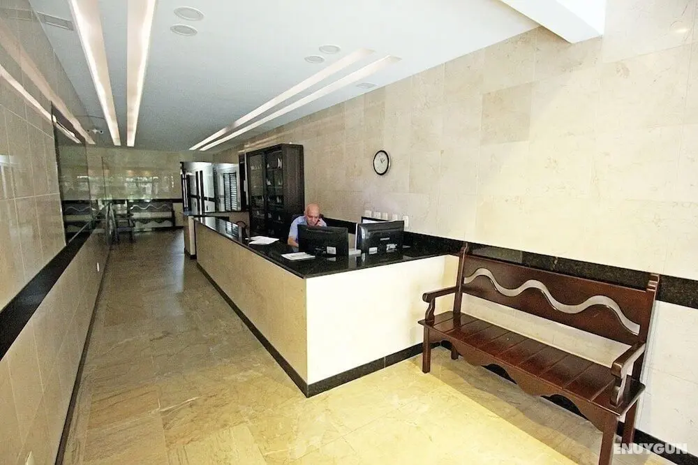 Rio Spot Homes U037 - Lobi
