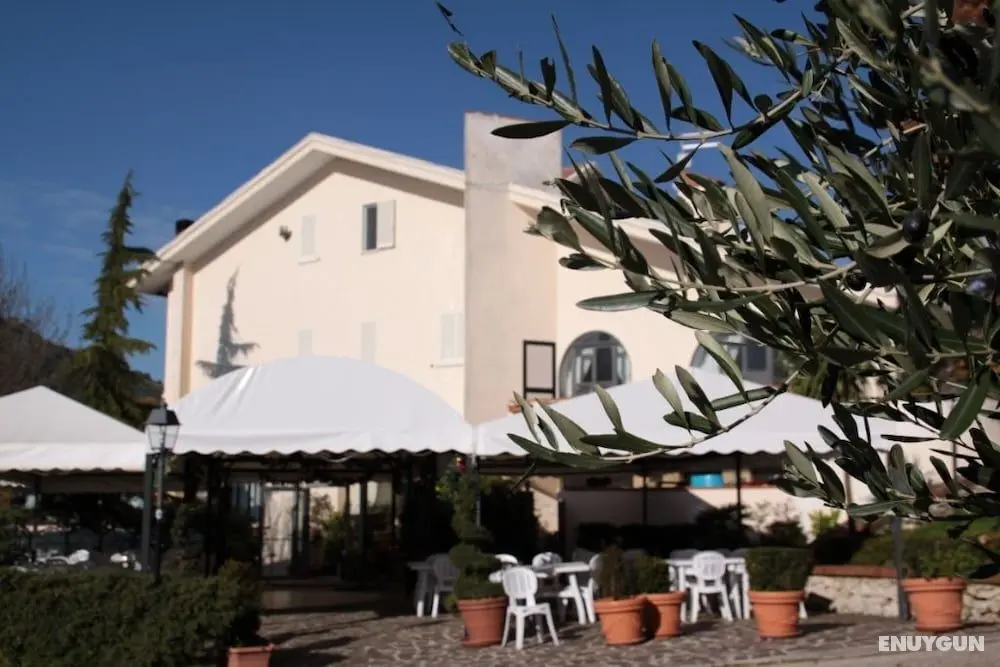 Hotel Ristorante Nido d'Aquila - Dış Mekan