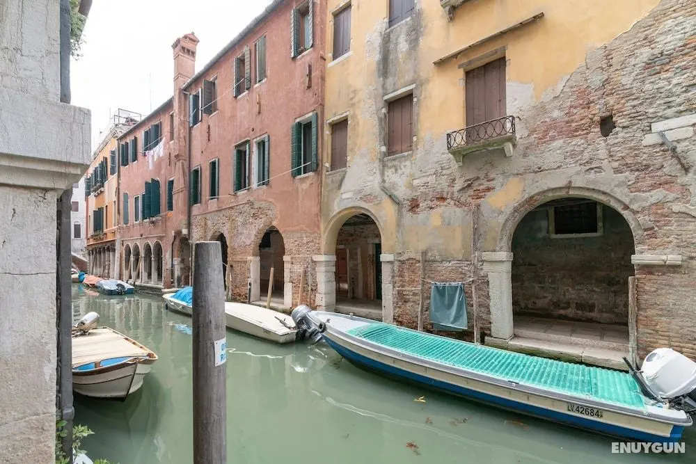 Riva Palace Apartments by Wonderful Italy - Oda Manzaraları