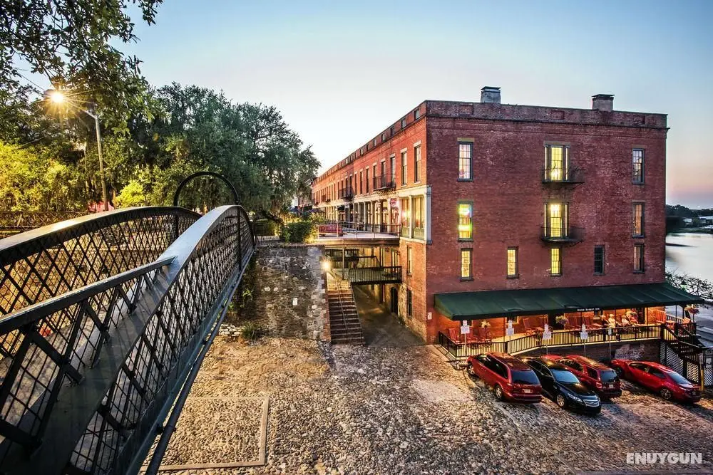 River Street Inn - Genel