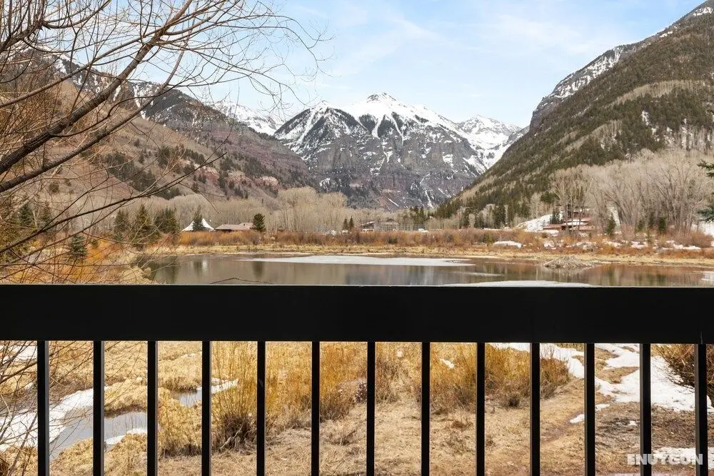 Riverside Condos B101 by Avantstay Condo Close To Downtown, Town Park & Ski Lift #8 - Öne Çıkan Resim