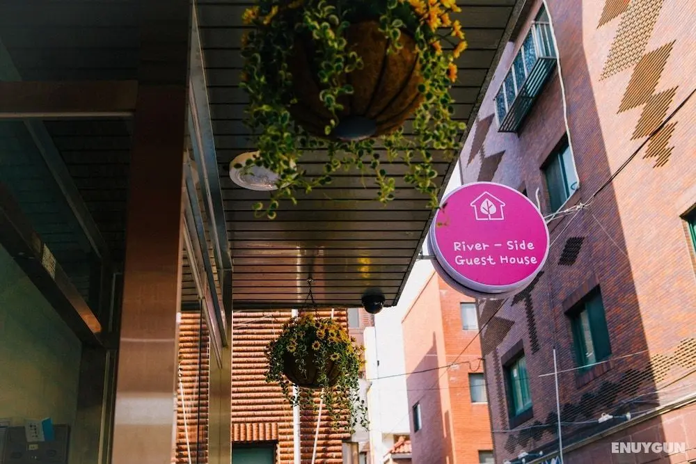 Riverside Guest House - Oda Manzaraları