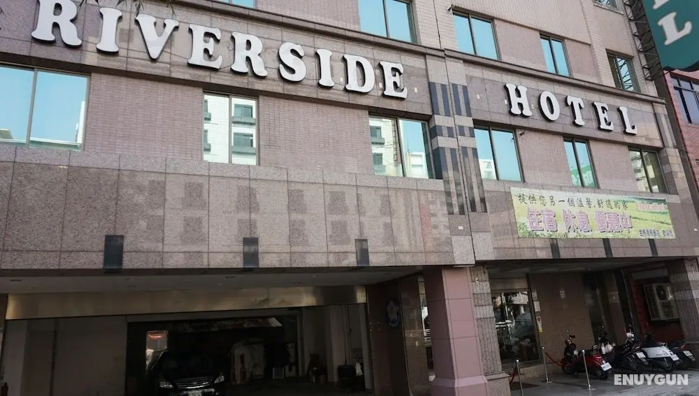 Riverside Hotel - Dış Mekan