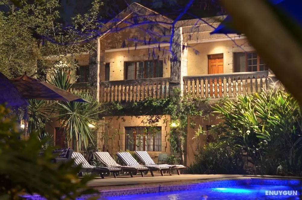 The Riverside Hotel - Öne Çıkan Resim