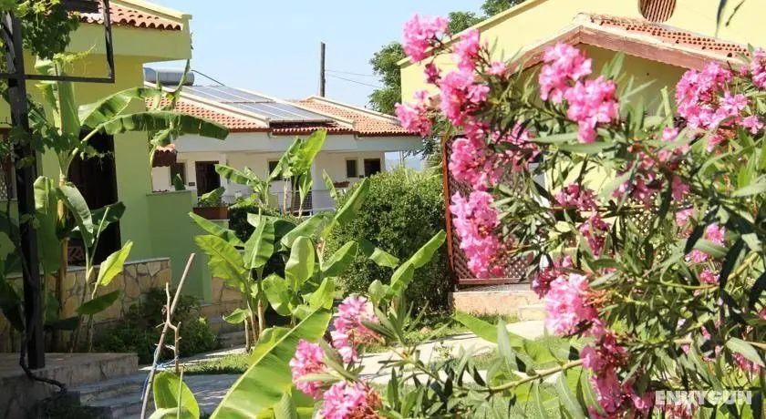 Hotel Riverside - Dış Mekan