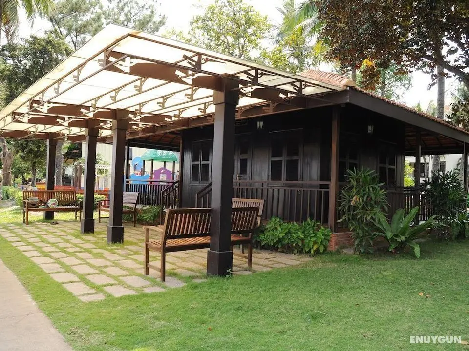 Riverside Serviced Apartments - Genel