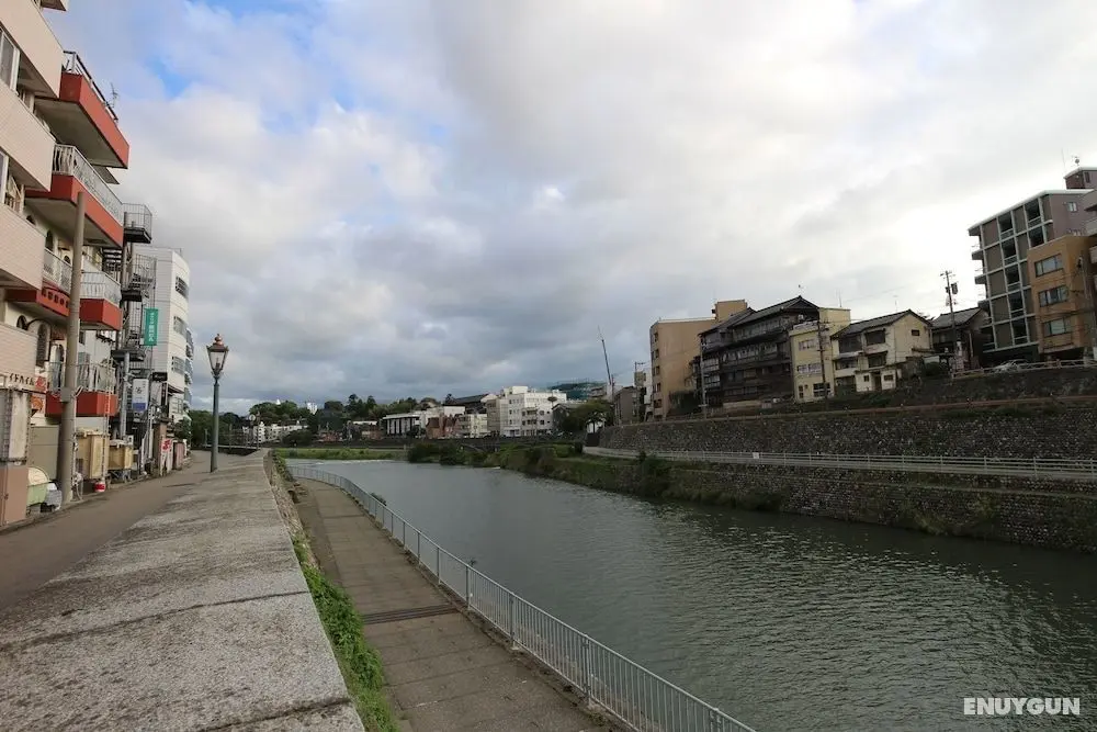 Riverside Stay Kanazawa - Konum Öne Çıkanlar