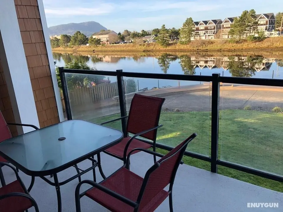 Riverview Retreat - Oda Düzeni